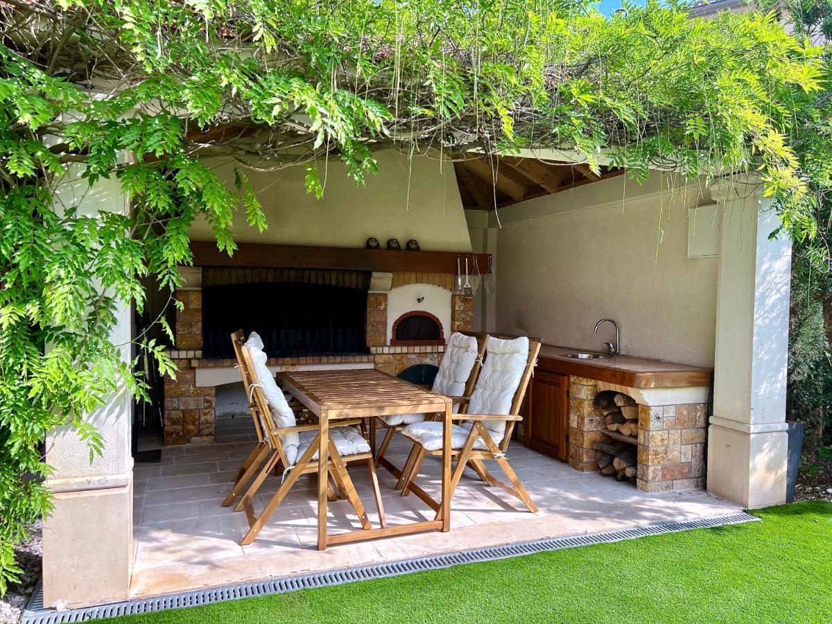 Villa Romana II Omiš Екстериор снимка